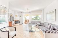 Kate's Beach Villa - B&B Limín Mesoyaías