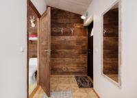 Cute apartment, next to old town, with free parking - B&B Tallinn