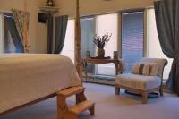 Queen Suite with Balcony