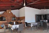 Vila Teoharie - Bed and Breakfast