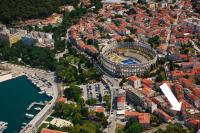 Batcave - Bed and Breakfast Pula