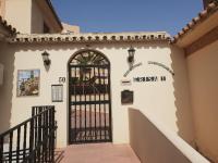 Erisa 68 by IVI Real Estate - Bed and Breakfast Torremolinos