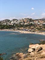 Seaview 2nd flr. apt. next to the beach, wifi,a/c,p/c media. - Ferienwohnung