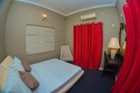 Camera Matrimoniale con Vista Piscina