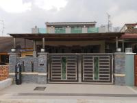 Homestay Stardow~星窗名宿~ - B&B Johor Bahru