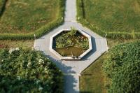 Kamer met Queensize Bed en Uitzicht op de Tuin