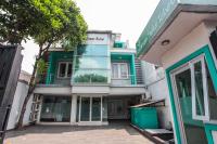 B&B Jakarta - LeGreen Suite Tebet - Bed and Breakfast Jakarta