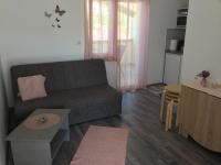 Apartment mit Terrasse