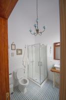 Camera Doppia con Letti Singoli e Bagno in Comune