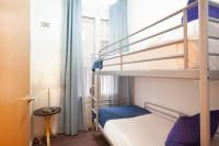 Apartamento de 4 dormitorios con balcón - Hospital