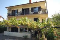 Apartments Pero by El-Pi Tours - B&B Malinska