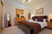 B&B Newbury - 2 bed 2 bath at Jago Crt in Newbury - FREE allocated parking - Bed and Breakfast Newbury