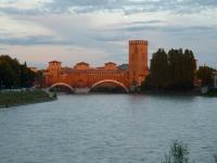 Casa Archi - Vista sul Fiume - Bed and Breakfast Verona