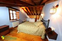 Queen Suite with Spa Bath