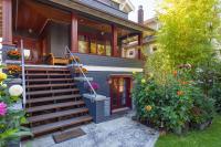 Beautiful, Quiet 3BR in Posh Kitsilano - B&B