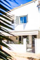 LA CARIHUELA - TORREMOLINOS ALQUILER DE CASA VACACIONAL MALAGA - B&B Torremolinos