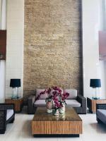 Family Room with Amenity View