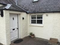 Three-Bedroom Old Cottage Free Parking - B&B Inverness