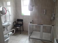 Doppel-/Zweibettzimmer - barrierefrei