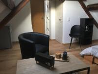 Apartment with Shower