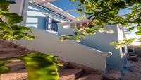 Amazing House in Halki - B&B