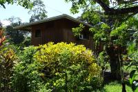 Cabinas Los Tucanes - B&B