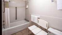 King Room with Bath Tub - Disability Access/Non-Smoking