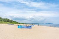 Waniliowy - Neptun Park by OneApartments - Chambres d’hôtes Jelitki