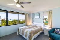 Three Bedroom Apartment Ocean Views Lower Level