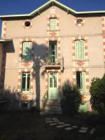 B&B Niort - L'horizon, Suite familiale, stationnement gratuit, prise batterie - Bed and Breakfast Niort