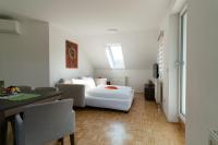 Apartamento de 2 dormitorios con balcón