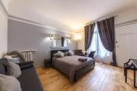 B&B Paris - Private Studio - Avenue des Champs-Elysées - Bed and Breakfast Paris