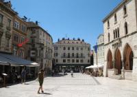 Old Square Studio Apartment - Bed and Breakfast Split