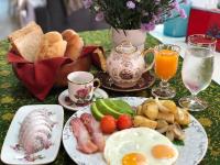 Gumbie House - Bed and Breakfast