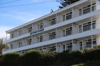 Devoncourt Devoncoast SeaView Apartments - B&B
