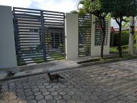 Runway 108 - Bed and Breakfast