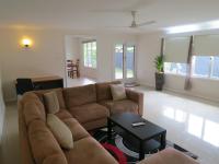 Edge Hill Clean & Green Cairns, 7 Minutes from the Airport, 7 Minutes to Cairns CBD & Reef Fleet Terminal - Bed and Breakfast Cairns