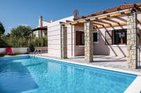 Lila hill house - Bed and Breakfast Stalós