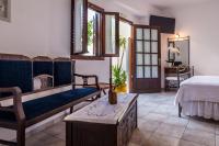 Standard Studio 3 with Shared Terrace