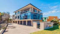 Edgewater 1 - LJHooker Yamba - B&B