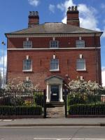 B&B Burton-upon-Trent - Peel House Apartments - Bed and Breakfast Burton-upon-Trent