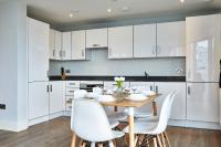 Elegant Plus Luxury Apartments - Bed and Breakfast Londen