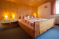 One-Bedroom Apartment with Balcony (2-4 Adults)