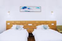 Chambre Double ou Lits Jumeaux - Vue sur Jardin