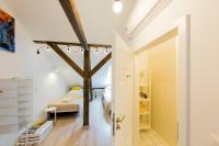 One-Bedroom Loft Apartment with One Queen Bed