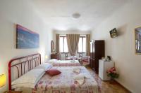 Quadruple Room with Private External Bathroom