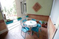 YELLOW APARTMENT - B&B Skopje