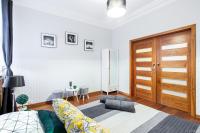*ClickTheFlat* Wilcza 33 Street Apart Rooms in the City Center - Chambres d'hôtes Varsovie