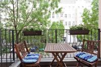 The Paul, Cozy 3 Bed room apartment in Prenzlauer Berg up to 7ppl - Chambres d’hôtes