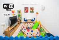 B&B Johor Bahru - 4-Bedrm ensuite family friendly house near Aeon Bukit Indah - Bed and Breakfast Johor Bahru